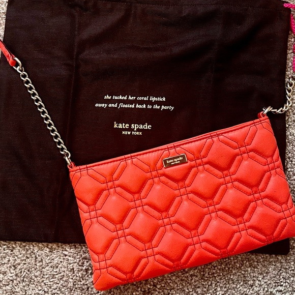 kate spade Handbags - Coral Kate Spade Crossbody Bag w Chain and Leather Strap